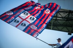 Serie B: il Cagliari punta ad un “evergreen” per l’attacco