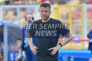 Genoa-Lecce 2-1, D’Aversa: “La prestazione dei ragazzi è stata buona, l’unico errore che rimprovero è quello di non aver chiuso la partita”